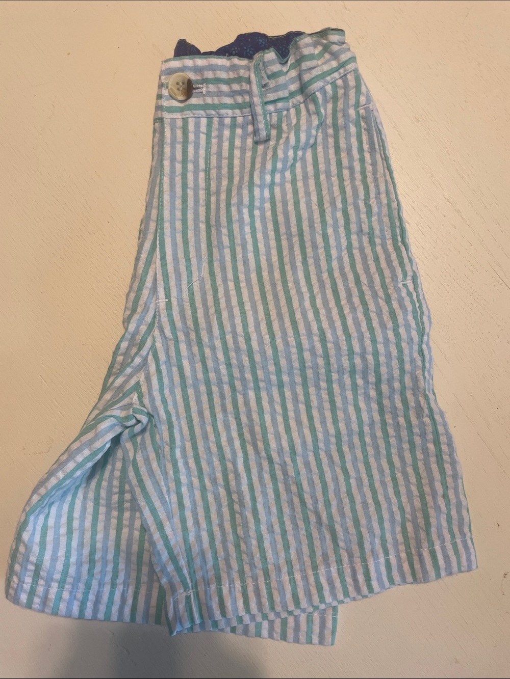 J. Bailey Boys Blue and Green Seersucker shorts size 6